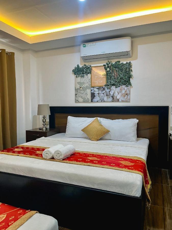 Island Wanderers Inn Coron Exterior foto